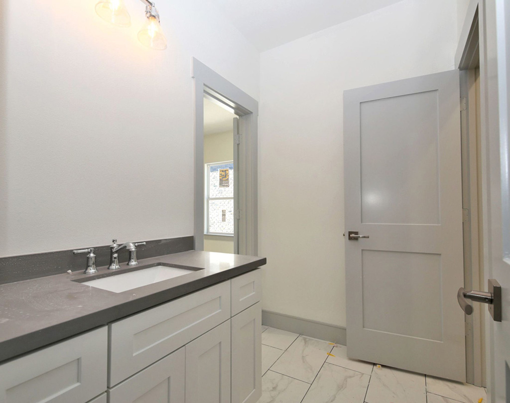 1834 Candlelight Place Dr